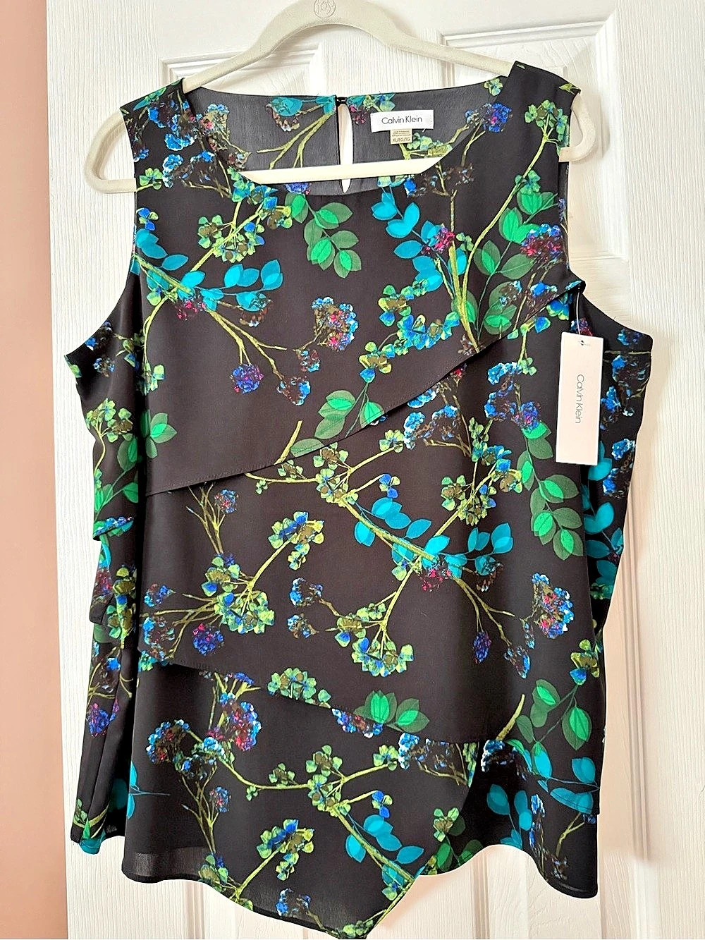 Calvin Klein Floral Blouse in Black & Green Size Extra Large  NWT